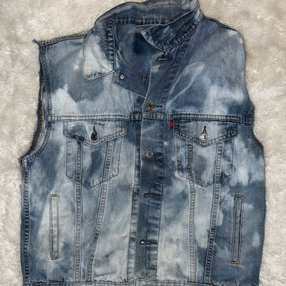 Levi’s Vest